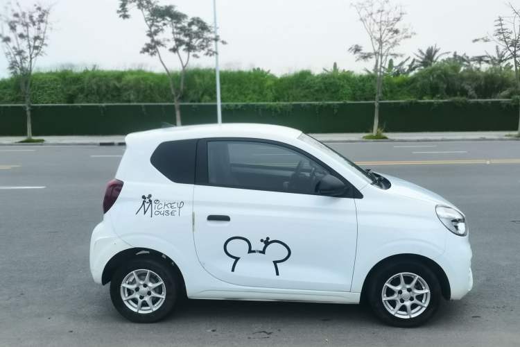 Used Roewe Clever 2022 311km QiQi BoBo Edition Exterior 4