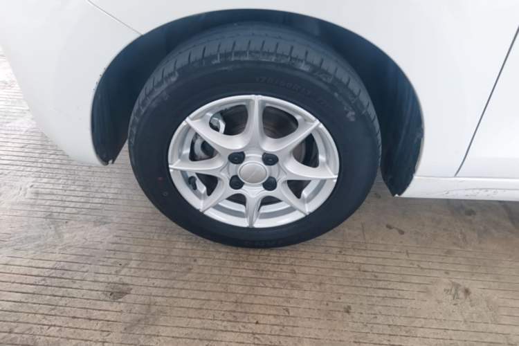 Used Roewe Clever 2022 311km QiQi BoBo Edition Exterior 4