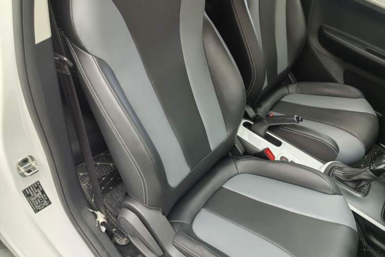 Used Roewe Clever 2022 311km QiQi BoBo Edition Exterior 5