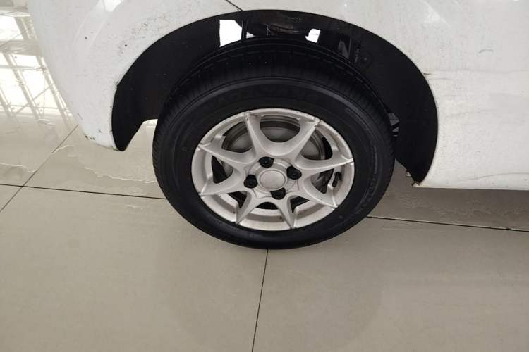 Used Roewe Clever 2022 311km QiQi BoBo Edition Exterior 5