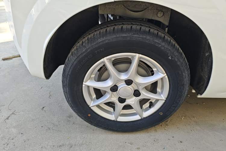 Used Roewe Clever 2022 311km QiQi BoBo Edition Exterior 5