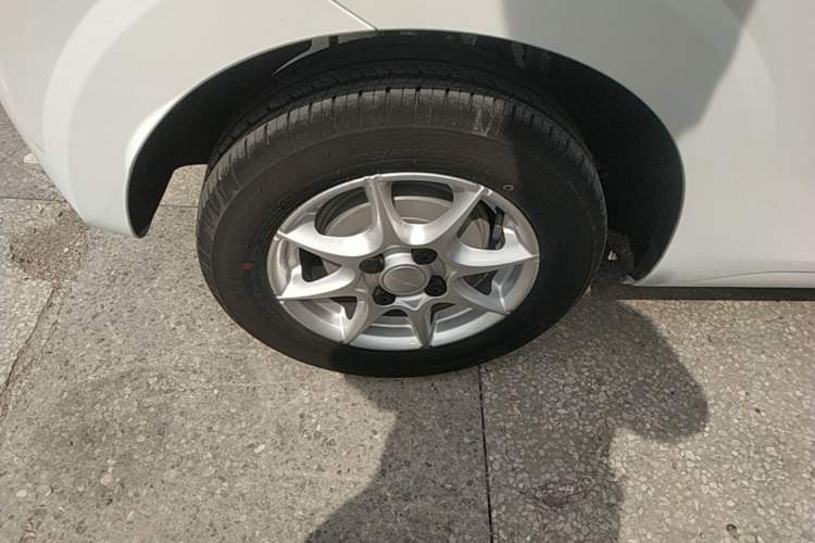 Used Roewe Clever 2022 311km QiQi BoBo Edition Exterior 5