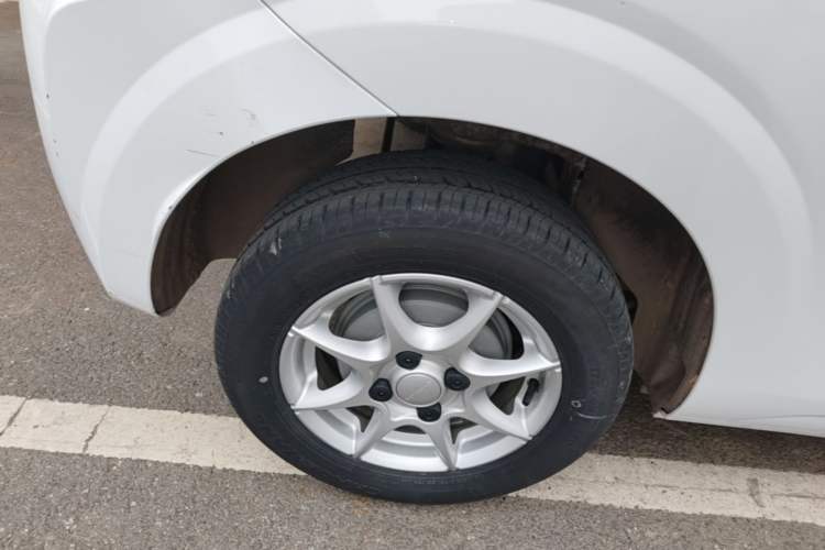 Used Roewe Clever 2022 311km QiQi BoBo Edition Exterior 5