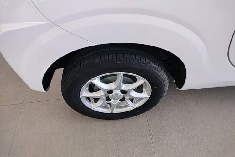 Used Roewe Clever 2022 311km QiQi BoBo Edition Exterior 5
