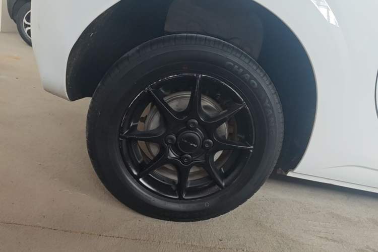 Used Roewe Clever 2022 311km QiQi BoBo Edition Exterior 5
