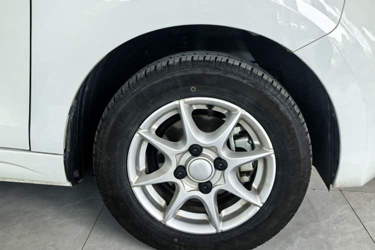 Used Roewe Clever 2022 311km QiQi BoBo Edition Exterior 7