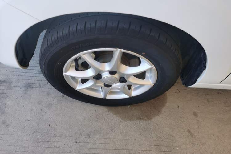 Used Roewe Clever 2022 311km QiQi BoBo Edition Exterior 7