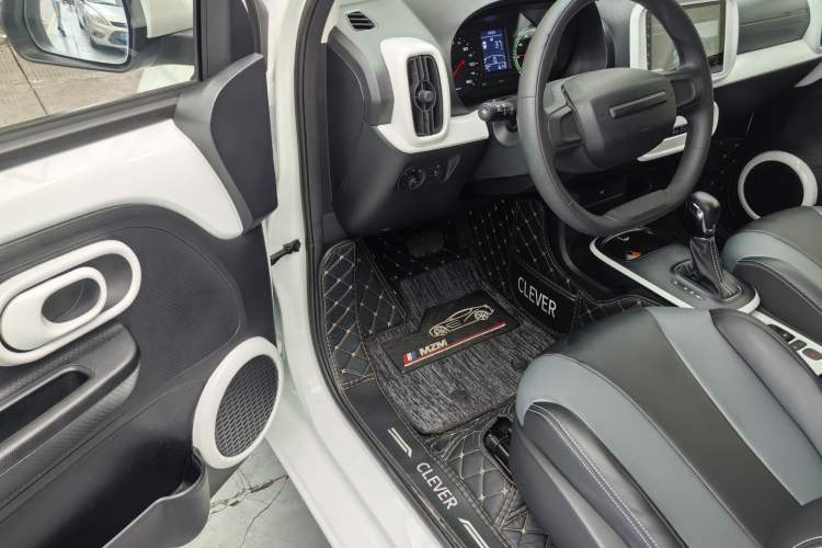 Used Roewe Clever 2022 311km QiQi BoBo Edition Exterior 9