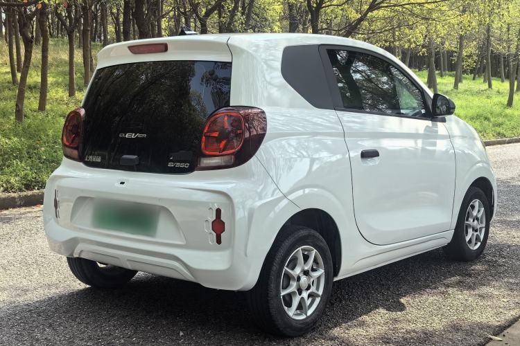 Used Roewe Clever 2022 311km QiQi BoBo Edition Exterior 9