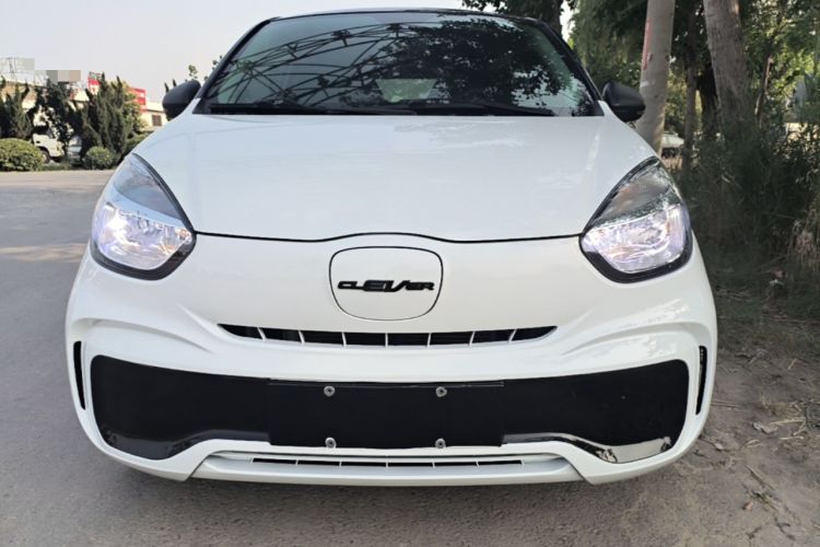 Used Roewe Clever 2022 311km QiQi BoBo Edition Front