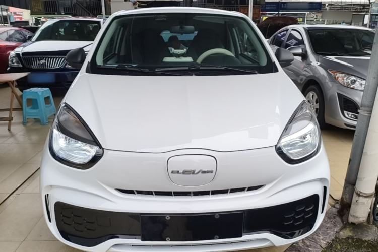 Used Roewe Clever 2022 311km QiQi BoBo Edition Front