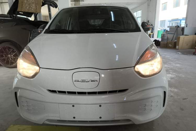 Used Roewe Clever 2022 311km QiQi BoBo Edition Front