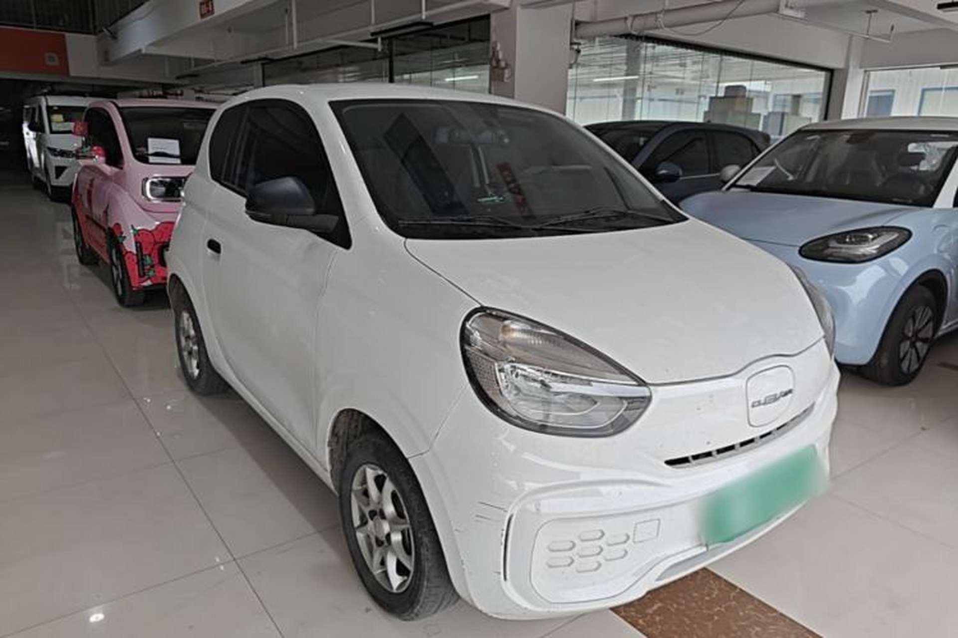 Used Roewe Clever 2022 311km QiQi BoBo Edition Front Right 45 Deg