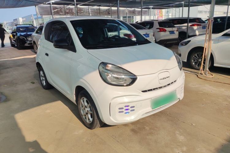 Used Roewe Clever 2022 311km QiQi BoBo Edition Front Right 45 Deg