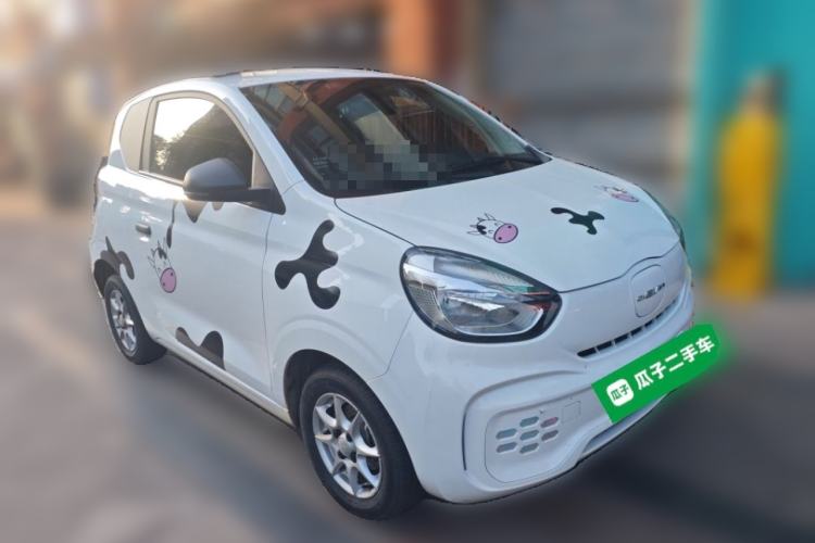 Used Roewe Clever 2022 311km QiQi BoBo Edition Front Right 45 Deg
