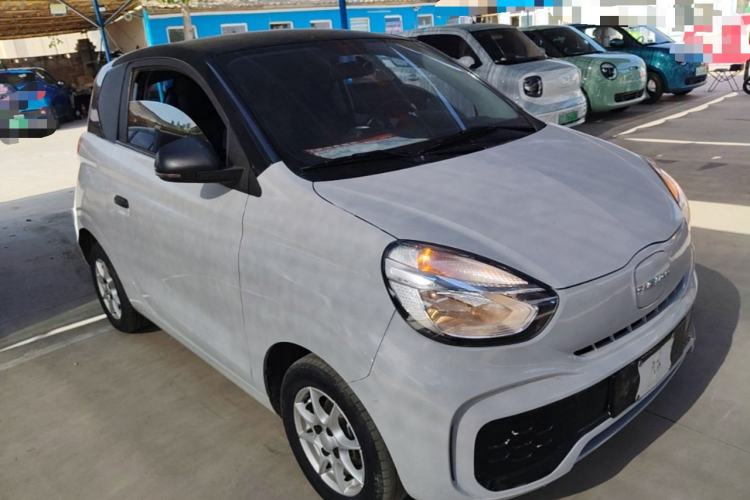 Used Roewe Clever 2022 311km QiQi BoBo Edition Front Right 45 Deg