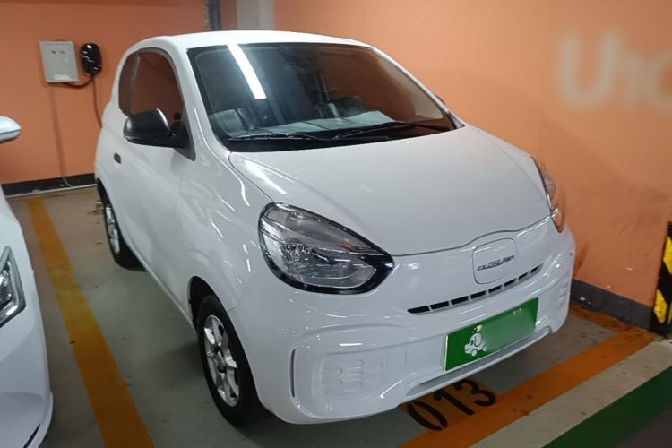 Used Roewe Clever 2022 311km QiQi BoBo Edition Front Right 45 Deg