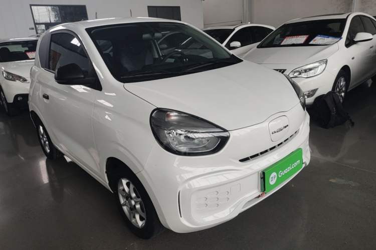 Used Roewe Clever 2022 311km QiQi BoBo Edition Front Right 45 Deg