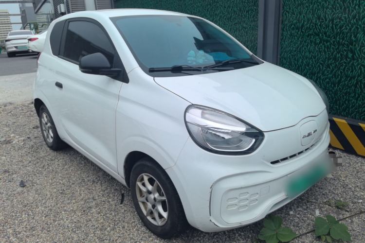 Used Roewe Clever 2022 311km QiQi BoBo Edition Front Right 45 Deg