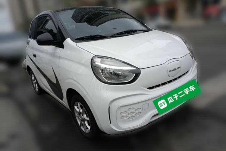Used Roewe Clever 2022 311km QiQi BoBo Edition Front Right 45 Deg