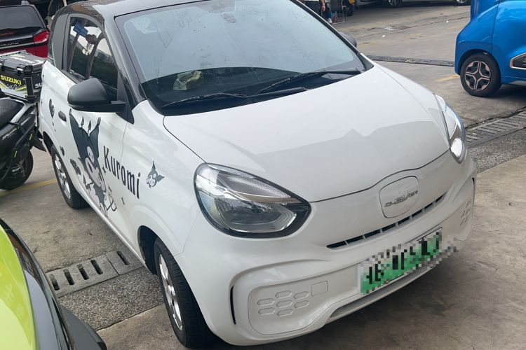 Used Roewe Clever 2022 311km QiQi BoBo Edition Front Right 45 Deg
