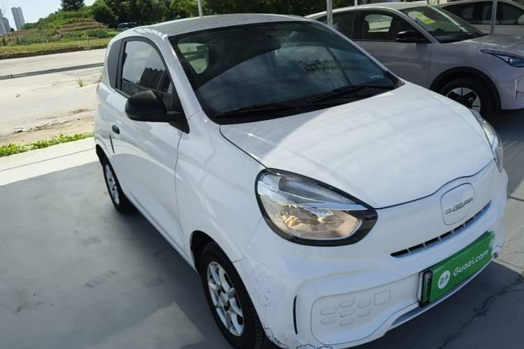 Used Roewe Clever 2022 311km QiQi BoBo Edition Front Right 45 Deg