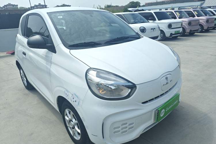 Used Roewe Clever 2022 311km QiQi BoBo Edition Front Right 45 Deg
