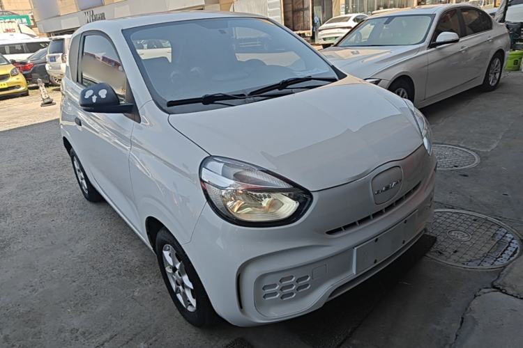 Used Roewe Clever 2022 311km QiQi BoBo Edition Front Right 45 Deg