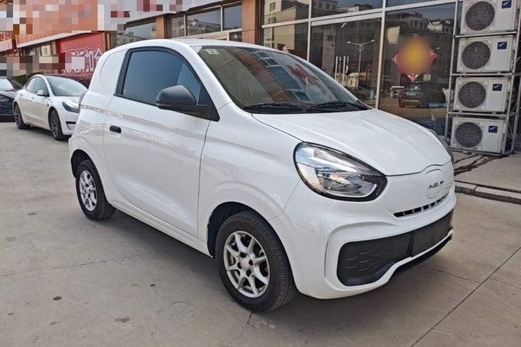 Used Roewe Clever 2022 311km QiQi BoBo Edition Front Right 45 Deg