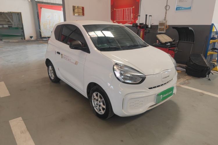 Used Roewe Clever 2022 311km QiQi BoBo Edition Front Right 45 Deg