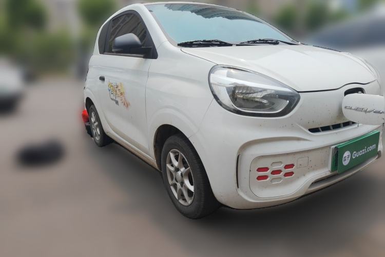 Used Roewe Clever 2022 311km QiQi BoBo Edition Front Right 45 Deg