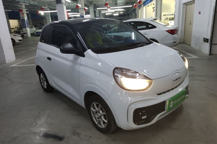 Used Roewe Clever 2022 311km QiQi BoBo Edition Front Right 45 Deg