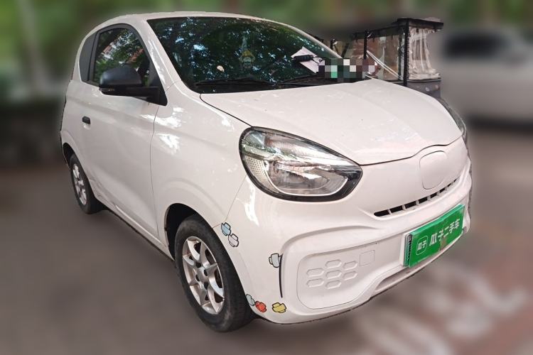 Used Roewe Clever 2022 311km QiQi BoBo Edition Front Right 45 Deg