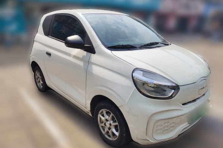 Used Roewe Clever 2022 311km QiQi BoBo Edition Front Right 45 Deg