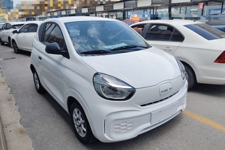 Used Roewe Clever 2022 311km QiQi BoBo Edition Front Right 45 Deg
