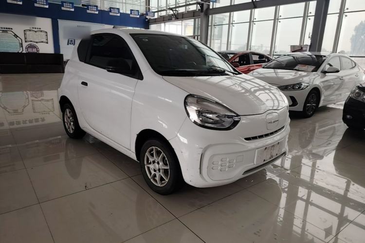 Used Roewe Clever 2022 311km QiQi BoBo Edition Front Right 45 Deg