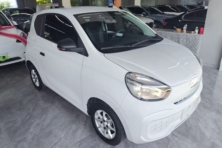 Used Roewe Clever 2022 311km QiQi BoBo Edition Front Right 45 Deg