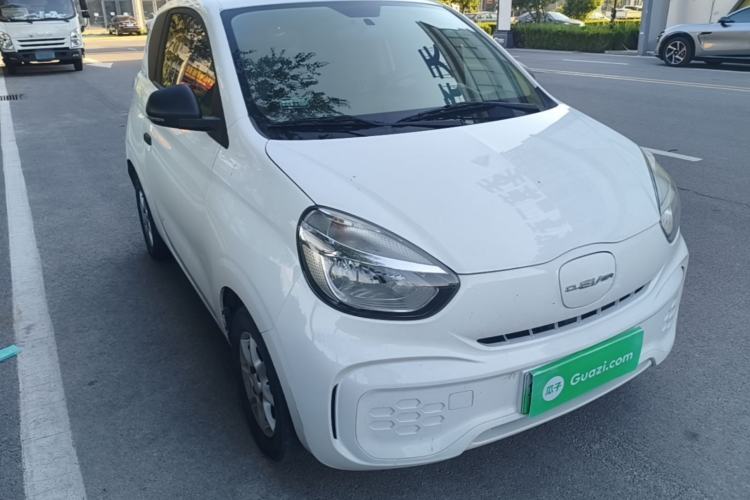 Used Roewe Clever 2022 311km QiQi BoBo Edition Front Right 45 Deg
