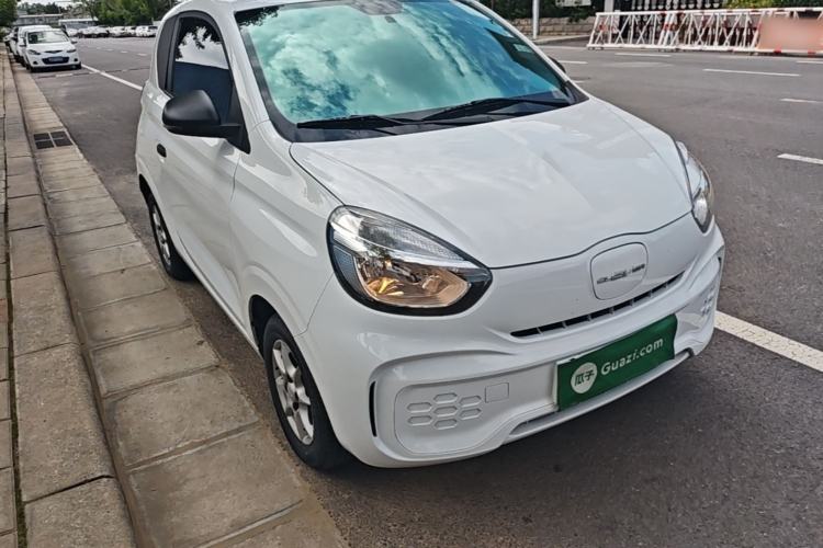 Used Roewe Clever 2022 311km QiQi BoBo Edition Front Right 45 Deg
