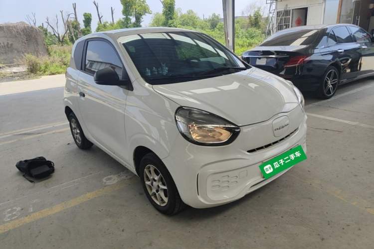 Used Roewe Clever 2022 311km QiQi BoBo Edition Front Right 45 Deg