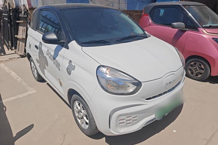 Used Roewe Clever 2022 311km QiQi BoBo Edition Front Right 45 Deg