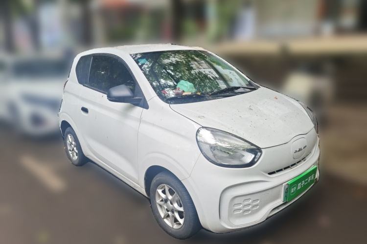 Used Roewe Clever 2022 311km QiQi BoBo Edition Front Right 45 Deg