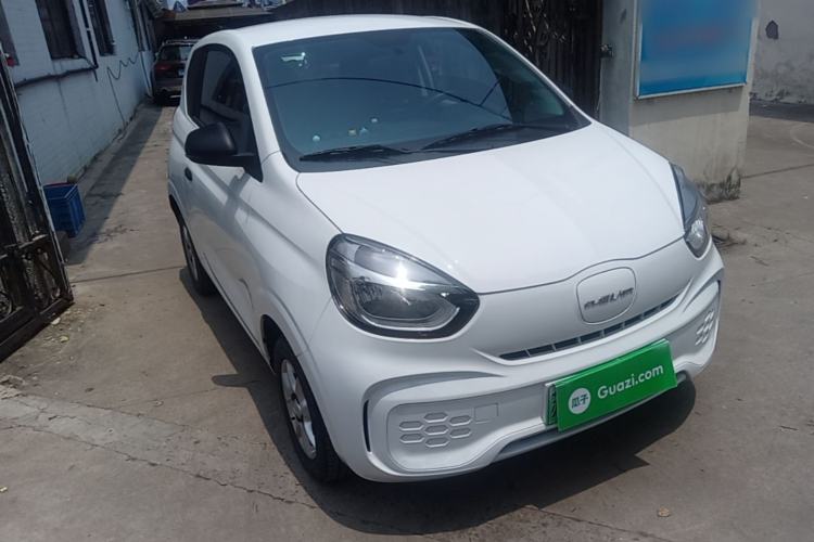 Used Roewe Clever 2022 311km QiQi BoBo Edition Front Right 45 Deg
