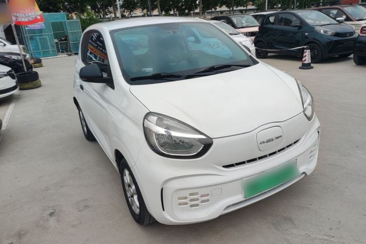 Used Roewe Clever 2022 311km QiQi BoBo Edition Front Right 45 Deg