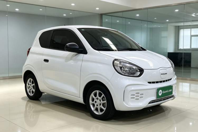 Used Roewe Clever 2022 311km QiQi BoBo Edition Front Right 45 Deg