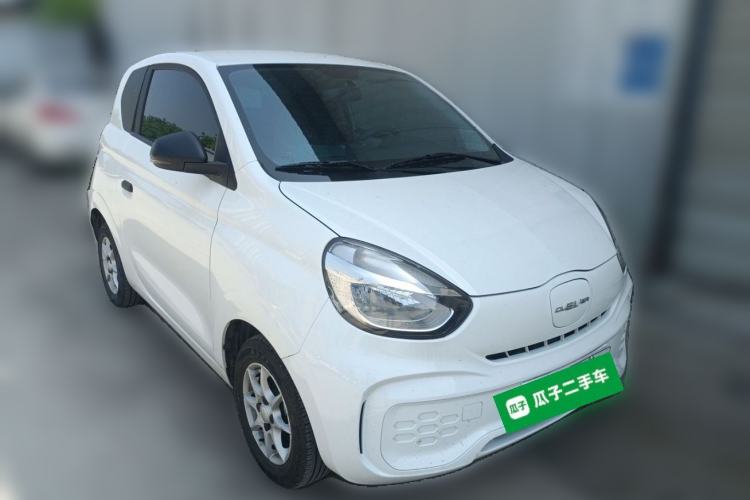 Used Roewe Clever 2022 311km QiQi BoBo Edition Front Right 45 Deg