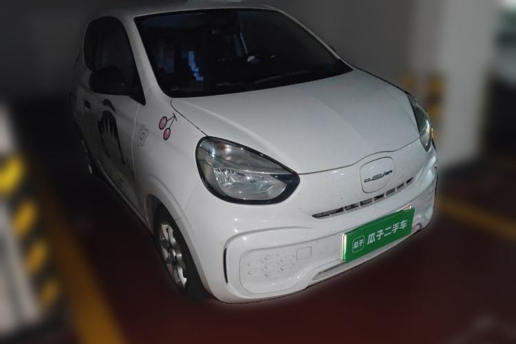 Used Roewe Clever 2022 311km QiQi BoBo Edition Front Right 45 Deg