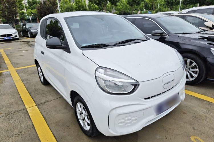 Used Roewe Clever 2022 311km QiQi BoBo Edition Front Right 45 Deg