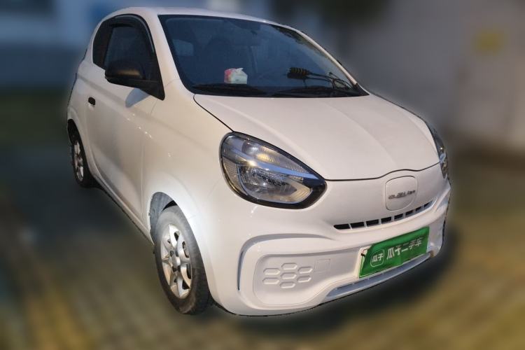 Used Roewe Clever 2022 311km QiQi BoBo Edition Front Right 45 Deg