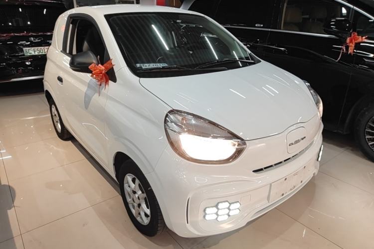 Used Roewe Clever 2022 311km QiQi BoBo Edition Front Right 45 Deg